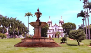 Explorando a História e a Beleza de Vassouras